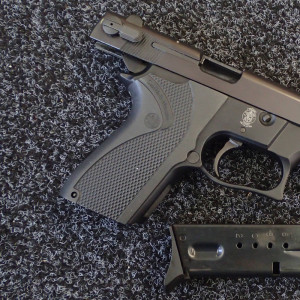 SMITH & WESSON 4690 (1992)