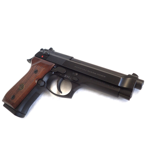 Pistolet Beretta 92FS (2018)