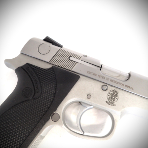 Pistolet S&W mod. 3953 DAO